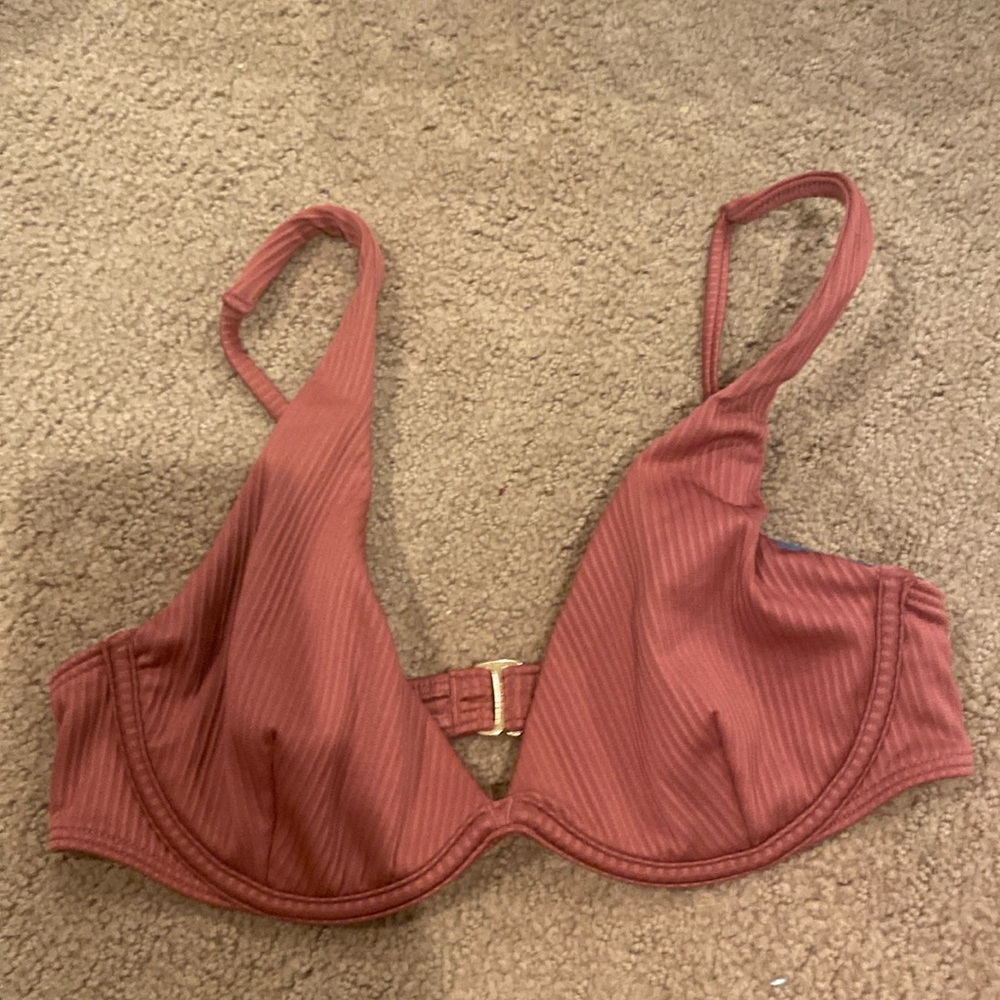 Extra small Hollister bathing suit never worn before
